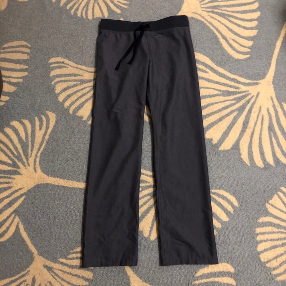 EUC XS Figs Livingston Scrub - Heather Denim